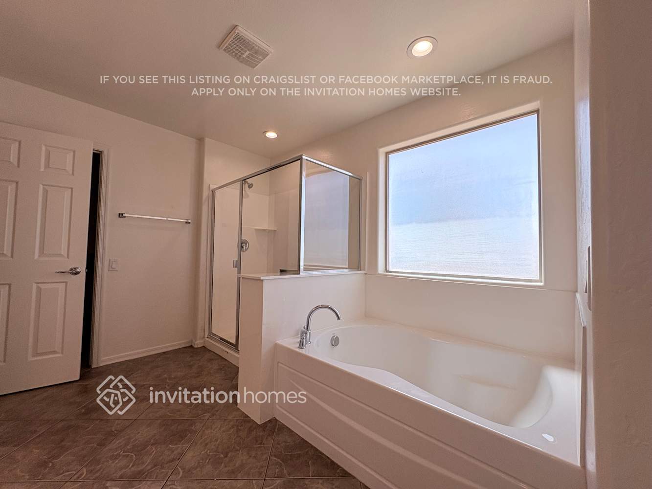 Building Photo - 4854 S Antonio