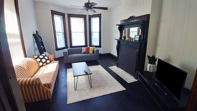 Living room - 1922 Bigelow St