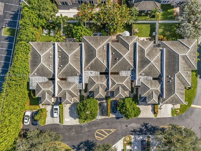 Building Photo - 13909 SW 86th Ct