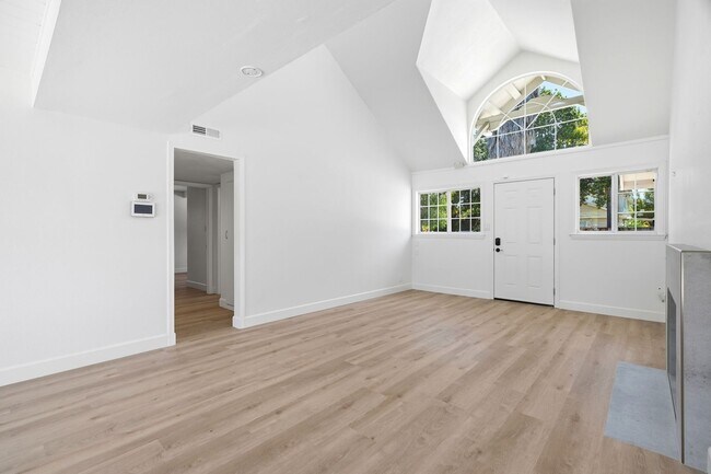 Building Photo - Light-Filled Home on Expansive Lot in Top-Rated School District with Vaulted Ceilings & Entertain...