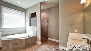 Building Photo - 12118 Arroyo Spg