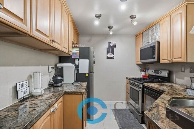 Building Photo - 11115 Affinity Ct