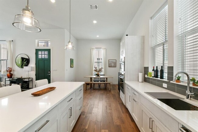 Building Photo - 4501 Night Owl Ln