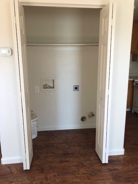 Building Photo - rh4049ArthurAsheCir