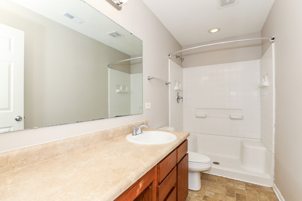 Building Photo - 8039 Bach Dr