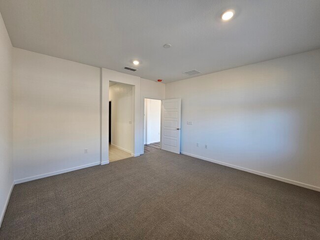 Building Photo - 7430 Chadbourne Wy