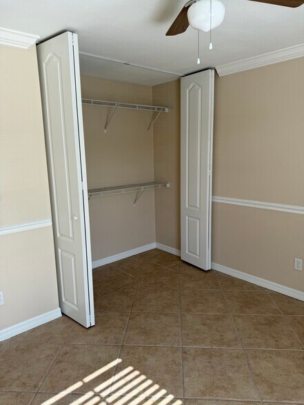 Building Photo - 1701 41st Ter SW