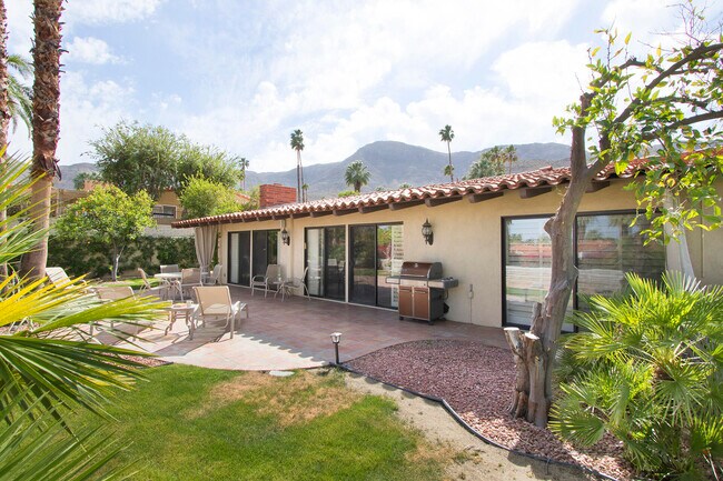 Building Photo - 40080 Via Buena Vista