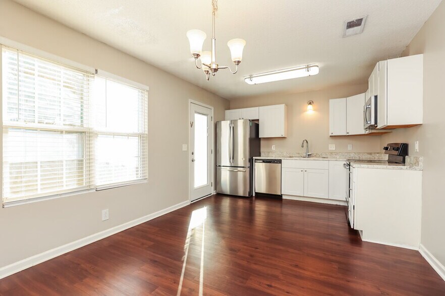 Building Photo - 5066 Cornelius Dr