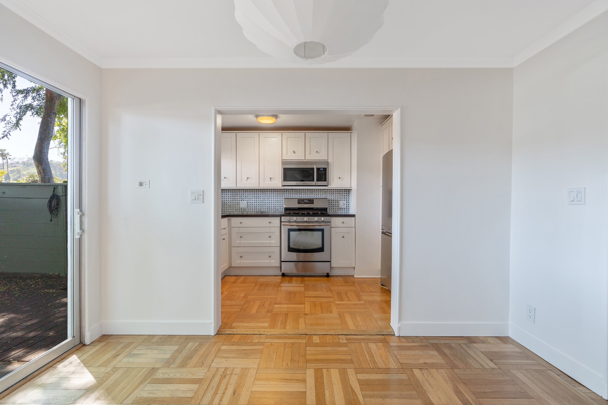 Building Photo - 5146 Village Grn