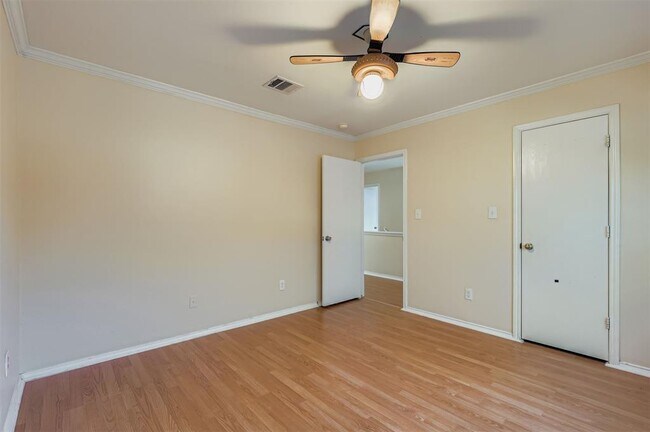 Building Photo - 1105 American Robin Path