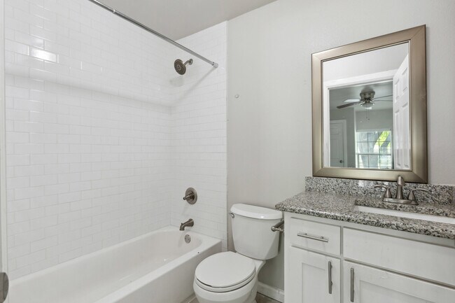 Building Photo - 4016 Winfield Ave