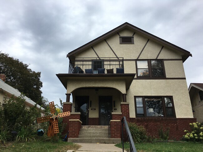 Primary Photo - 4121 Columbus Ave