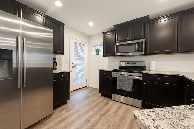 Building Photo - Modern 3-Bedroom 2.5 Bath Single Family Home in Gresham!