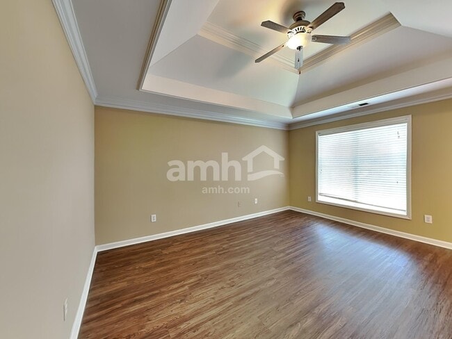 Building Photo - 620 Claredon Ct