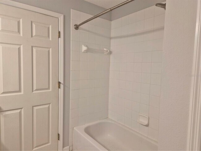 Building Photo - 6219 Blue Runner Ct