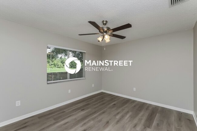 Building Photo - 3 Bedroom Pet-Friendly Home in PLANT CITY, FL with Main Street Renewal