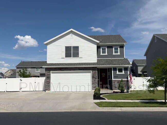Building Photo - 3565 Water Lilly Ln