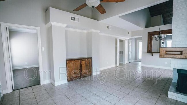 Building Photo - 4144 Greystone Way