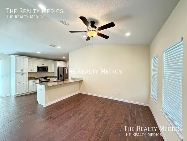 Building Photo - 2574 SW 164th Street Rd