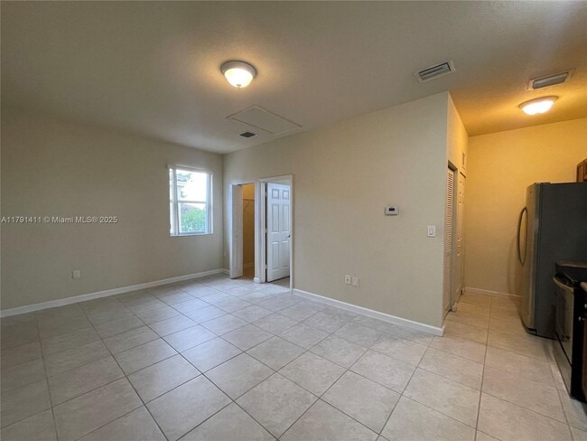 Building Photo - 9204 SW 170th Ct