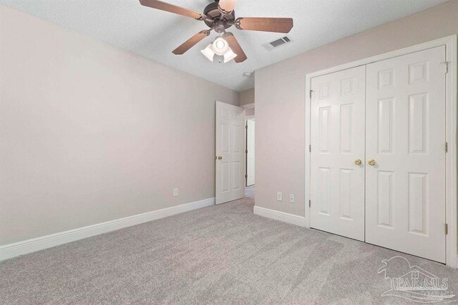 Building Photo - 6184 Green Acres Dr