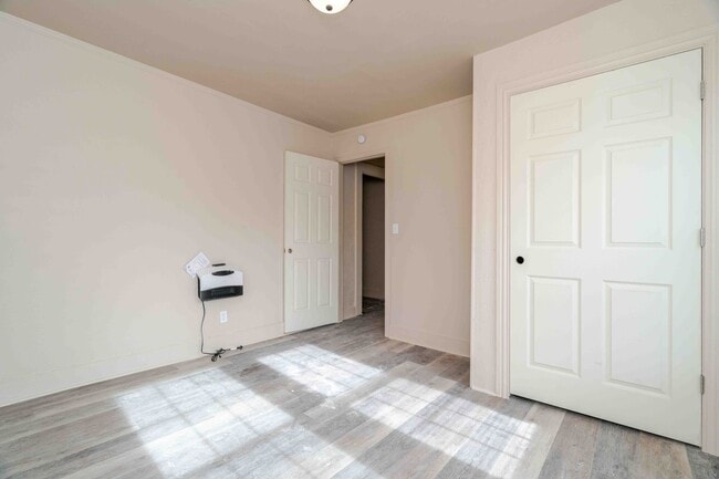 Building Photo - 1111 SW 13th Ave