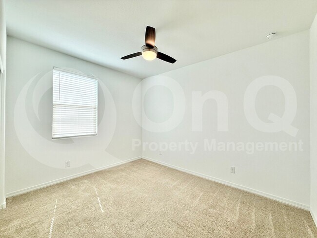 Building Photo - 40785 W Agave Rd