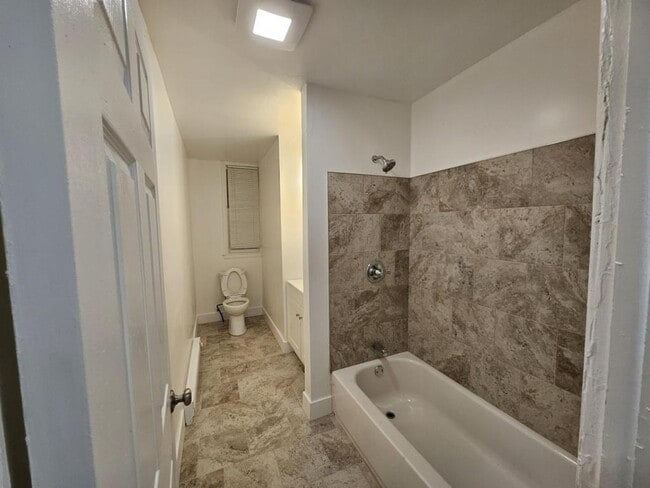 Building Photo - 75 5th Ave