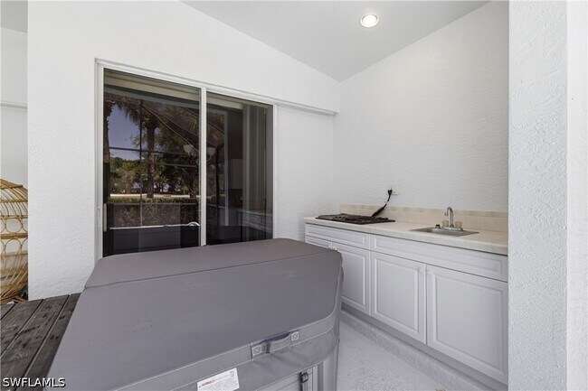 Building Photo - 17929 Modena Rd