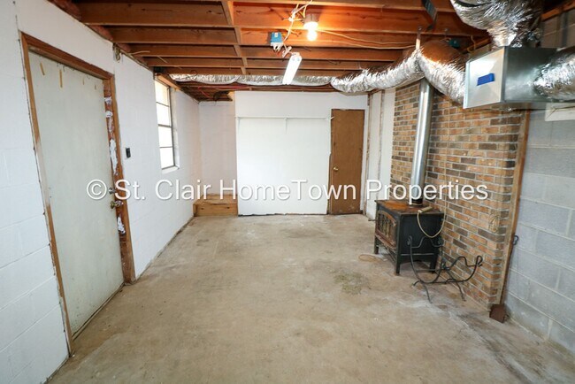 Building Photo - Adorable Home in Cook Springs