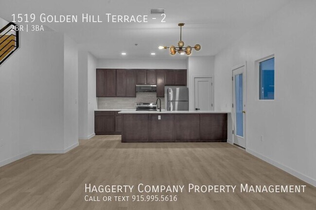 Building Photo - 1519 Golden Hill Terrace