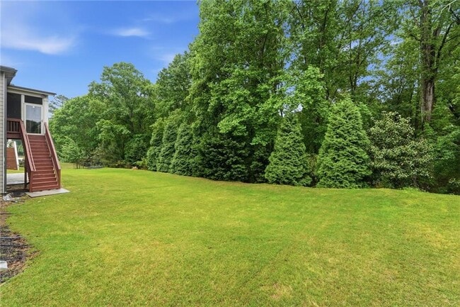Building Photo - 710 Deer Holw Trce