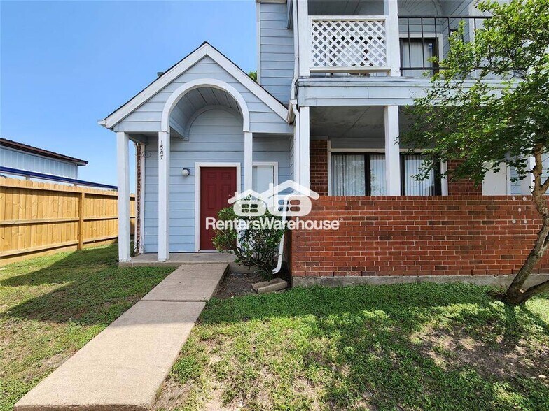 Primary Photo - 14550 Fonmeadow Dr