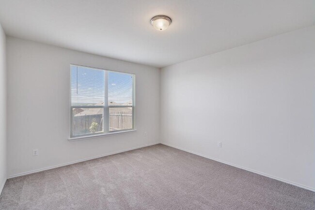 Building Photo - 7712 Peccary Dr