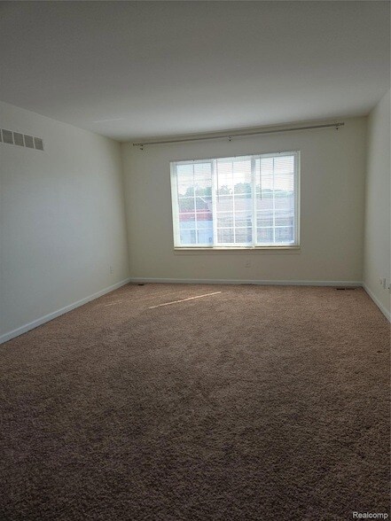 Building Photo - 1160 Catalpa Dr