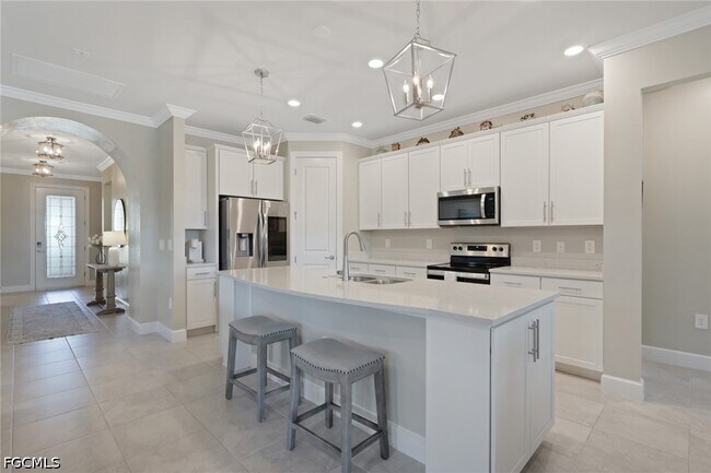 Building Photo - 3425 Hampton Blvd