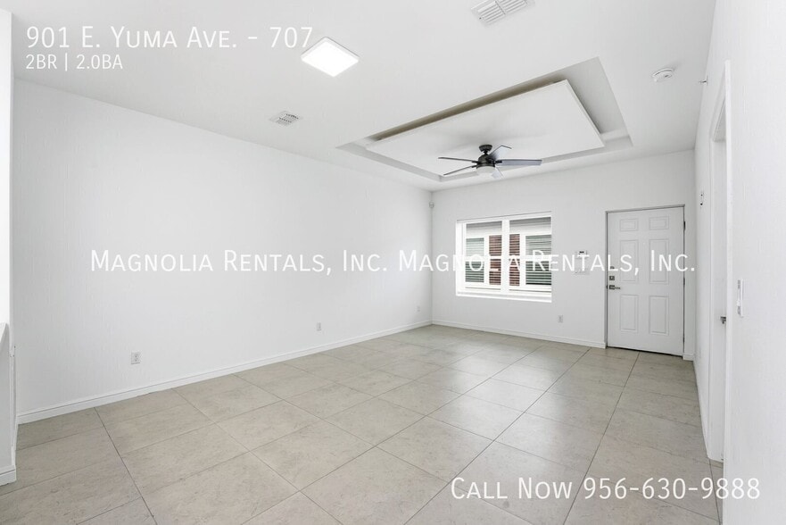 Building Photo - 901 E Yuma Ave
