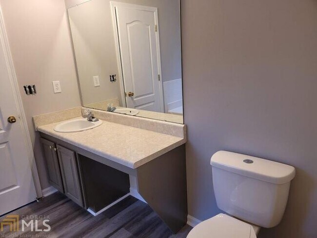 Building Photo - 4 bedroom in Atlanta GA 30349