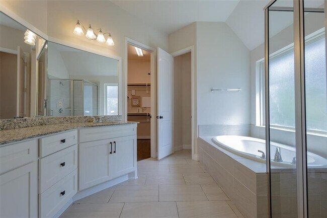 Building Photo - 11226 Dunstan Hill Dr