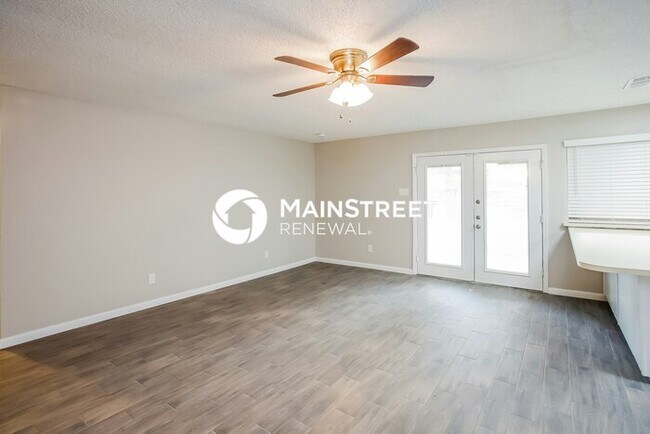 Building Photo - 3 Bedroom Pet-Friendly Home in MESQUITE, TX with Main Street Renewal