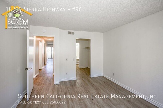 Building Photo - 18209 Sierra Hwy