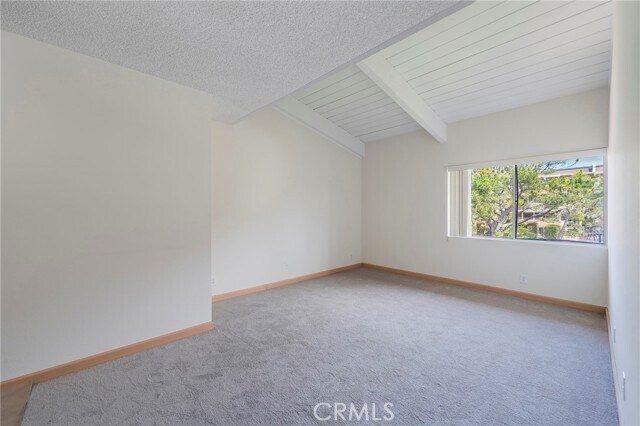 Building Photo - 6542 Ocean Crest Dr
