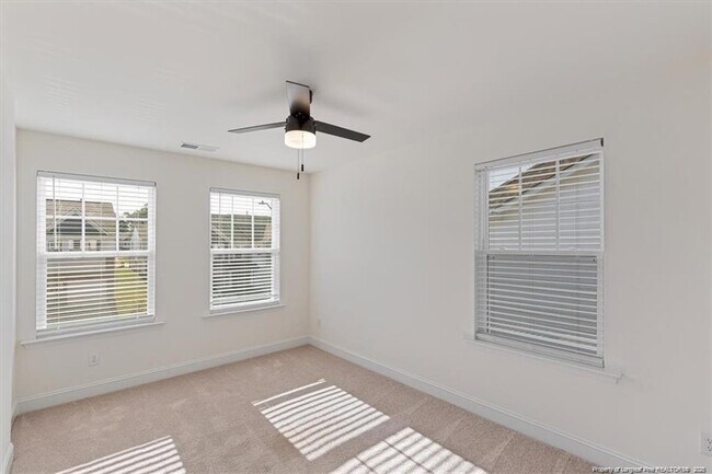 Building Photo - 39 Kingham Ln