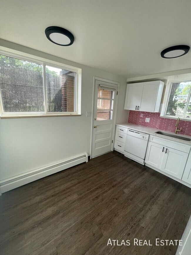 Building Photo - 6035 W 39th Ave