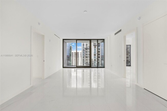 Building Photo - 300 Biscayne Blvd Way