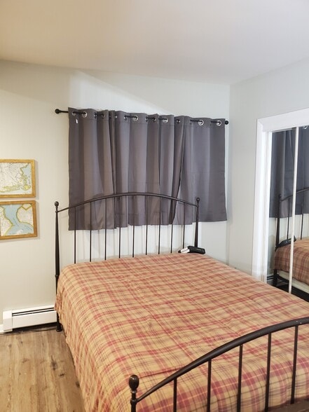 Building Photo - 636 Jersey Ave