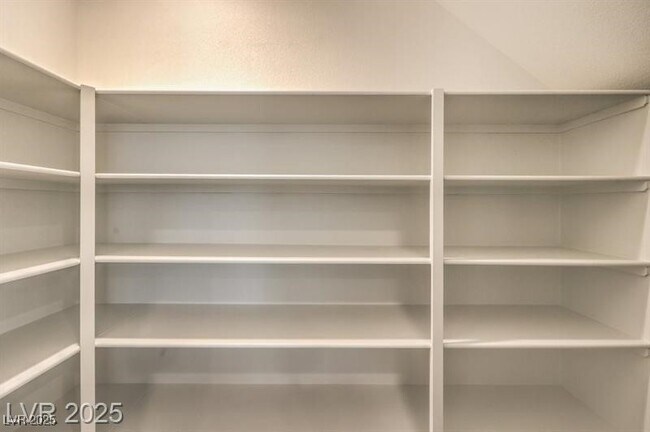 Building Photo - 89 Oratorio Dr