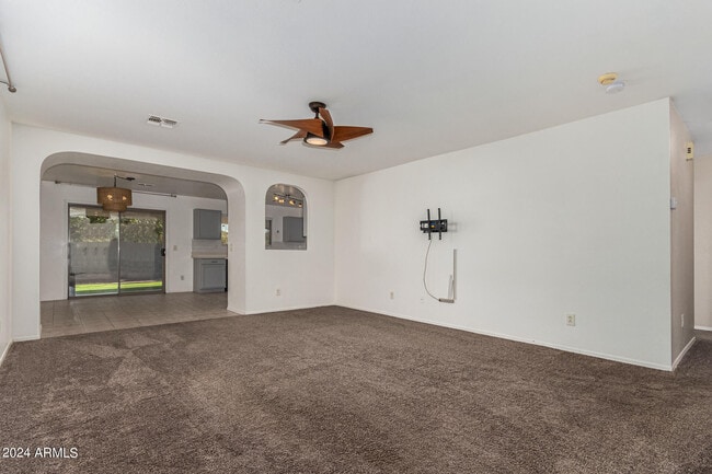 Building Photo - 10513 W Louise Dr