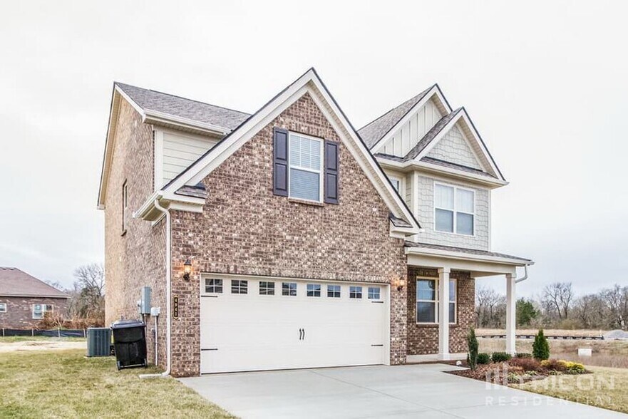 Primary Photo - 4941 Kingdom Dr